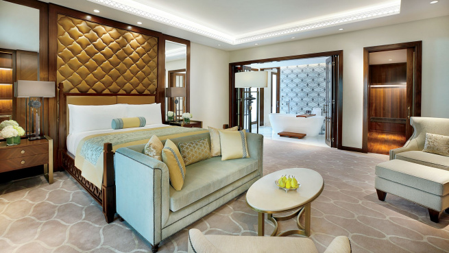 Ferien Dubai im The Ritz Carlton Dubai