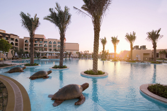 Abu Dhabi Ferien im Saadiyat Rotana Resort & Villas